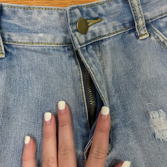 Jean shorts - Picture 2 of 6